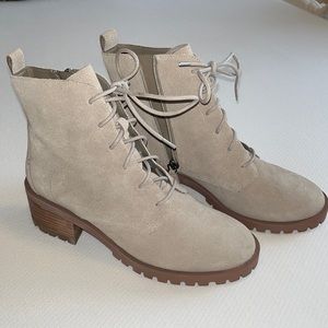 NWOT Caslon Keaton Water Resistant Lace-Up Bootie